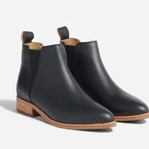 Nisolo Women’s Black Chelsea Boots 8.5